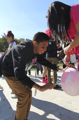 Stagg+goes+pink+for+breast+cancer