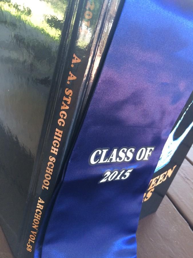 Controversy over value of stoles arises right  before graduation