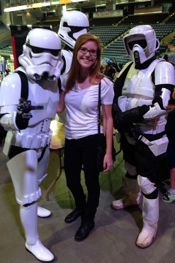Amanda Brawley poses with Star Wars cosplayers at StocktonCon 15.