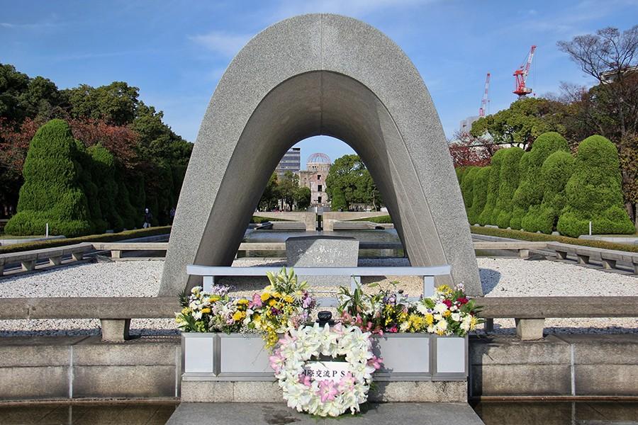 Before attending talks in Japan, Secretary of State John Kerry laid wreaths at the Hiroshima Peace Memorial Park in respect to the lives lost  after the atomic bomb was dropped on the city.