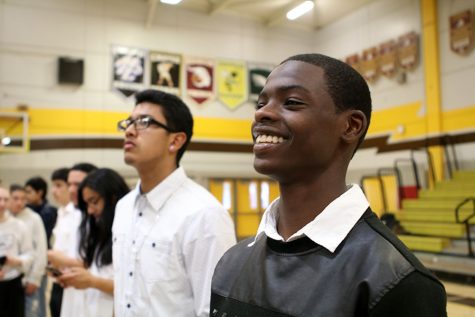 WEEKLY GALLERY: Stagg’s choir of 400