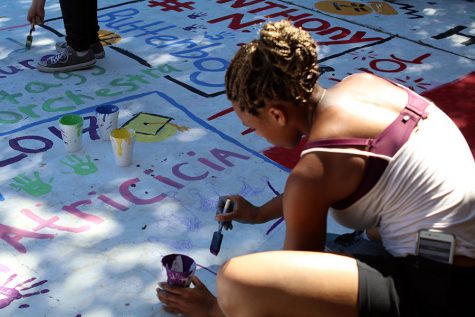 WEEKLY GALLERY: Seniors leave their mark on the quad