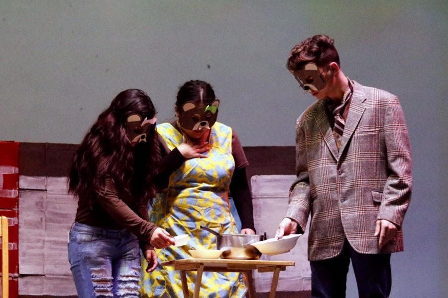 First period, second year French students Lucas Nincioni, Areli Hinojosa and Niome Rosas play in Goldie Locks and the Three Bears as mama, papa and baby bear.