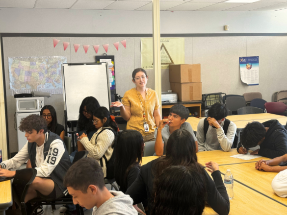 Julie Gomez and members of her club The Newcomers Club discuss plans for trunk or treat. This is the club's first major meeting-Jordan Martinez

